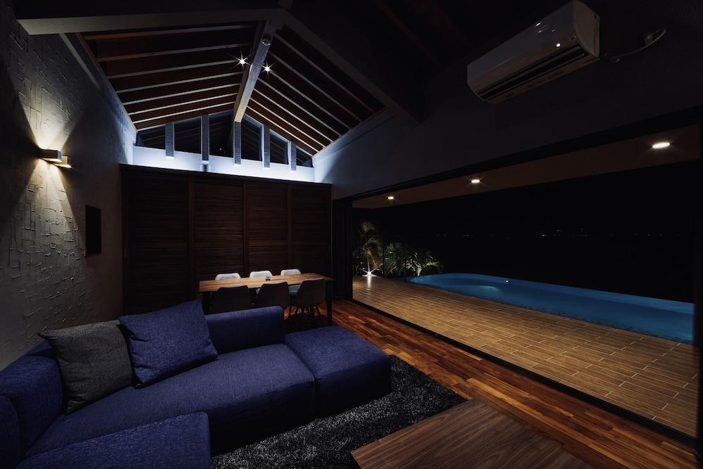 relax kouri villa Rekrrr