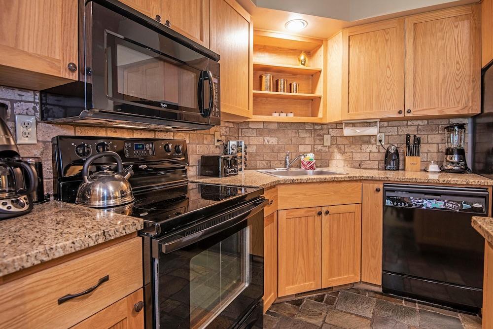 Eagle Crest on the Green