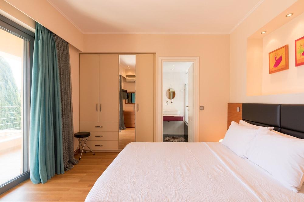 Villa Serena, Eastern Corfu