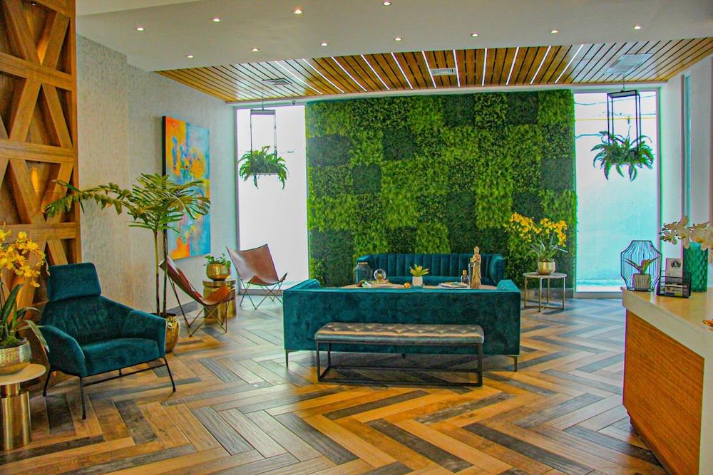 Tower Central - New Luxury - Ocean view