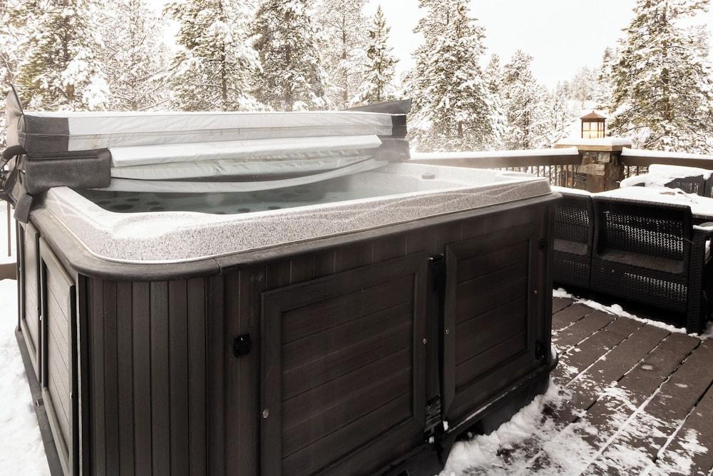 671 Elk Circle by Summit County Mountain Retreats