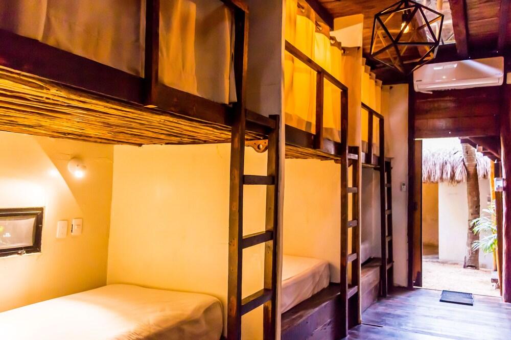 oOstel Smart Hostel - Tulum Playa
