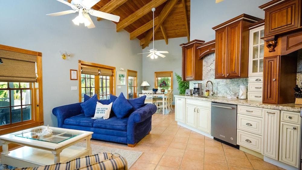 The Caribbean Resort Malayan Palm North