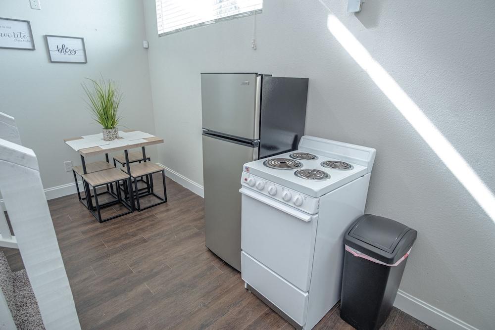 Guest House with Loft near Downtown