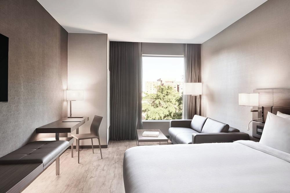 AC Hotel by Marriott Columbus Downtown