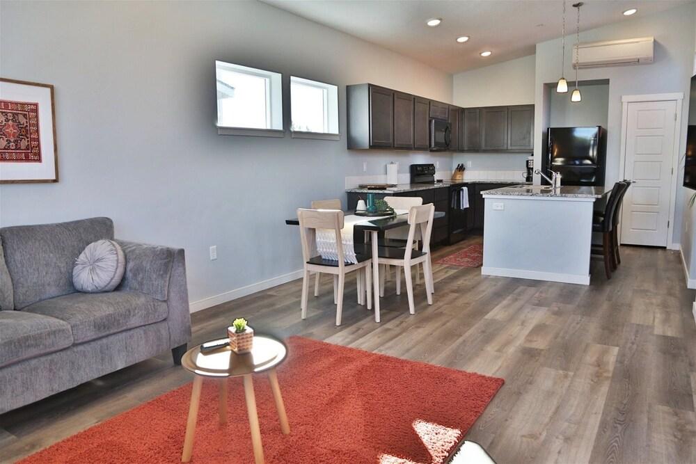 Beautiful Coffey Villas