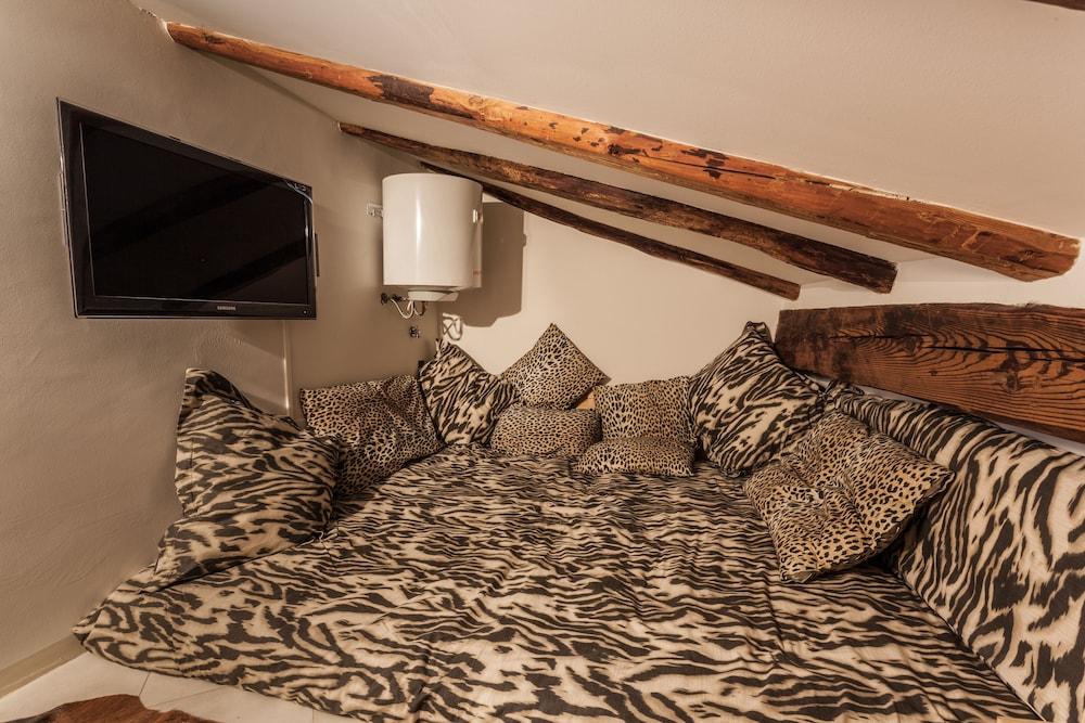 HouSmart Castiglione 76