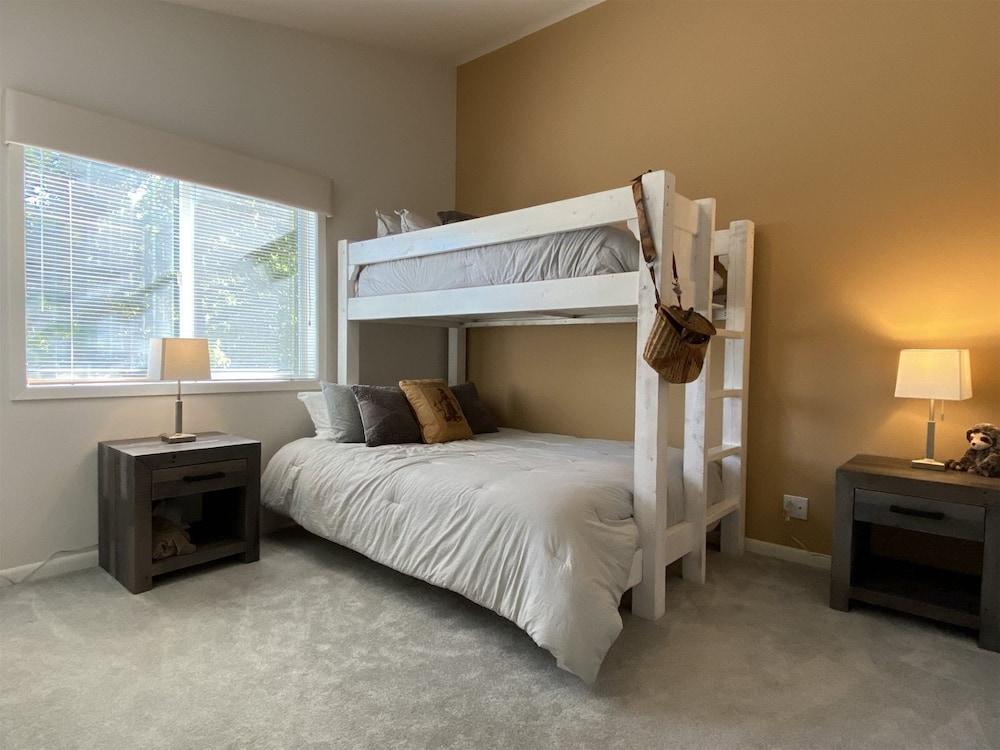 Mh206 Mountain Harbor Hideout