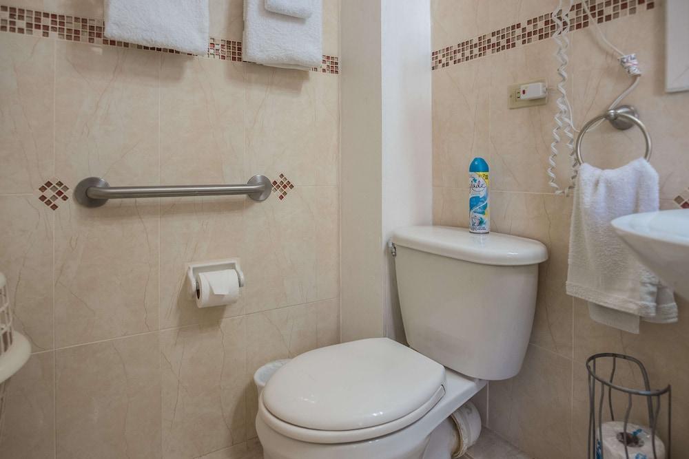 Sandcastles Bed & Breakfast Hotel