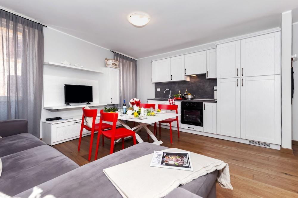 Nel Centro City Apartment