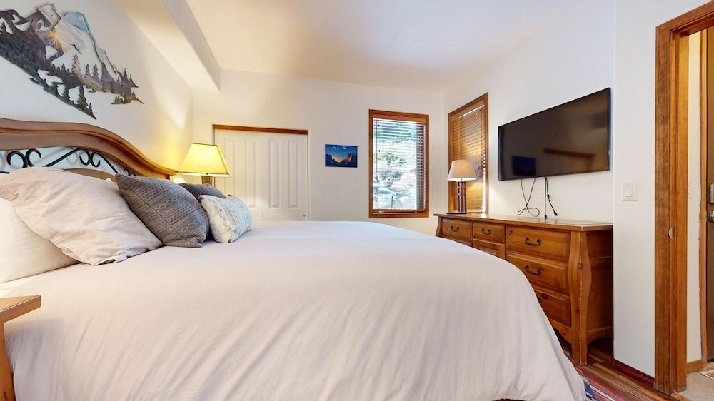 Eagle Run #103 2 Bedroom Condo