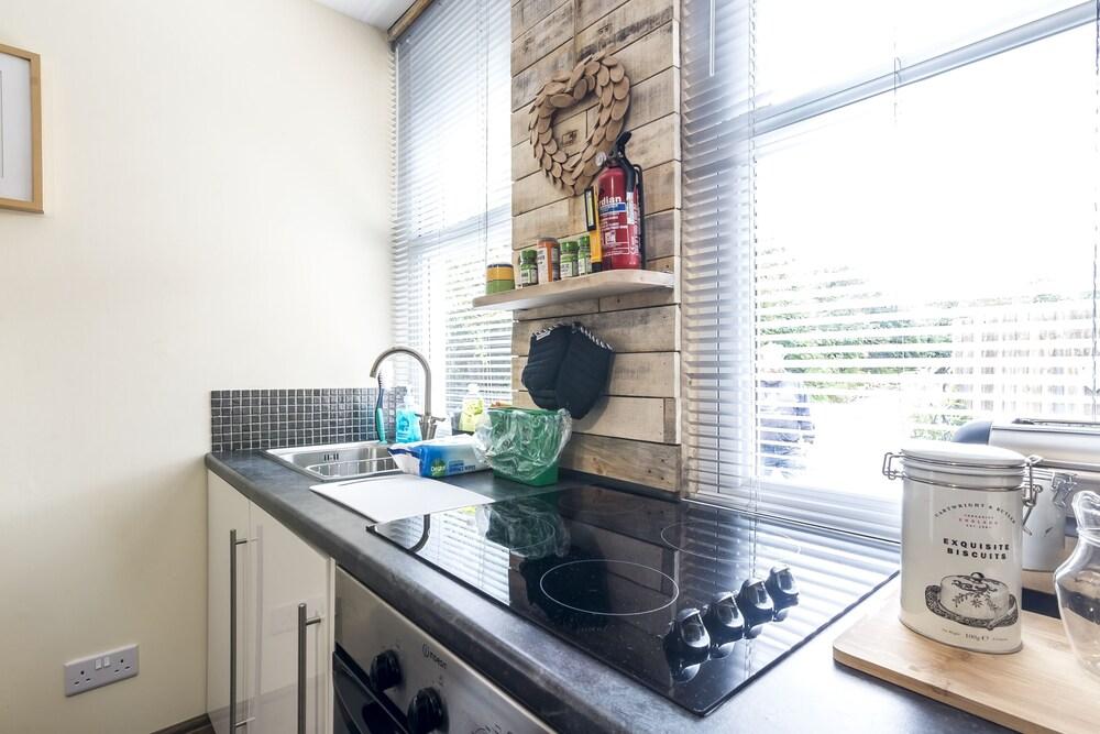 Holey Moley Lodge - 2 Bedroom