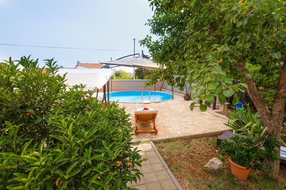 Pool Apartment Bakija