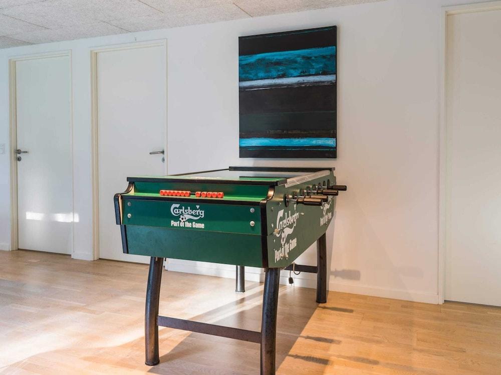 Luxurious Retreat in Henne Strand-by Traum