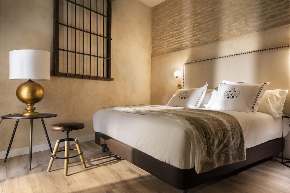 Casa Sevilla 1855 Suites by Época