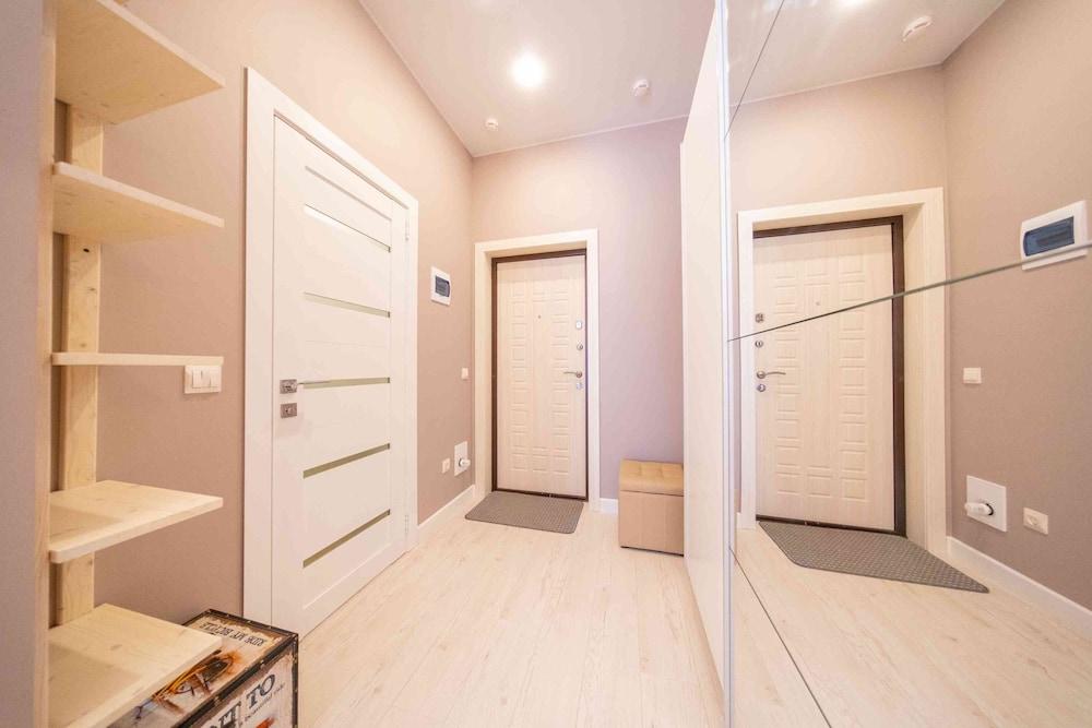 More Apartments na Plotinnoy 2-3