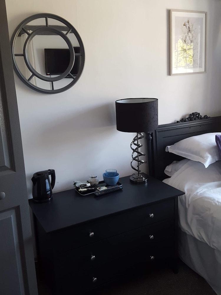 The George Inn Middle Wallop