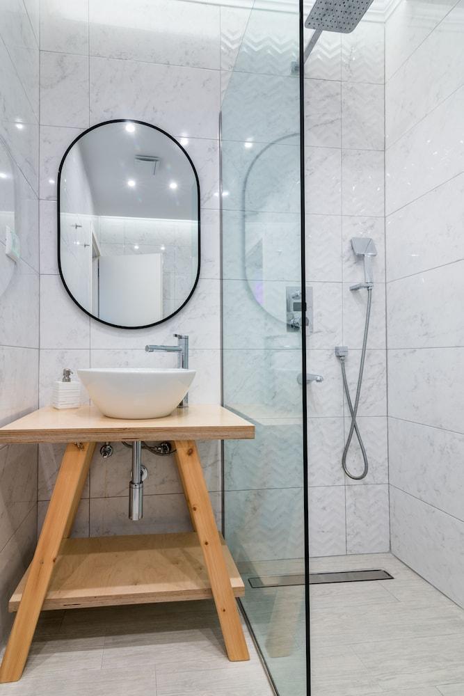 'eolia Apartment' - Sea & City View Central Apt