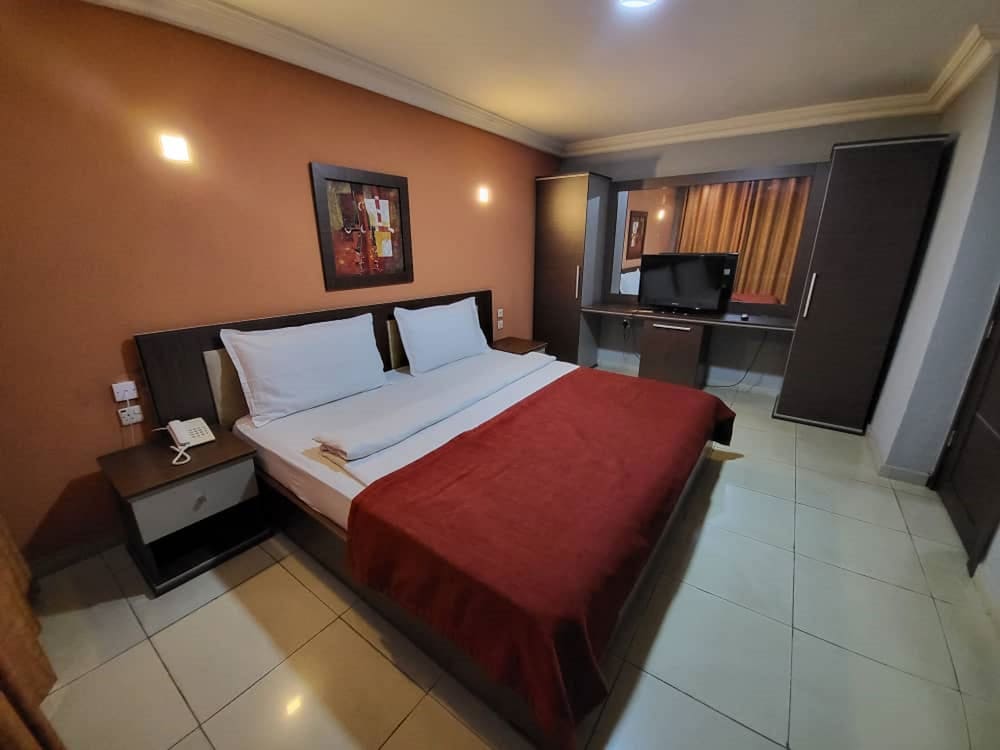 Carliza Hotel Apapa