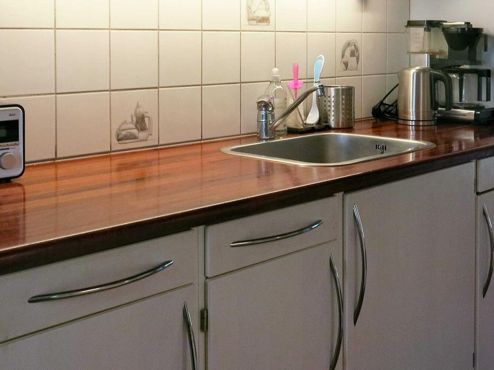 Seaside Retreat-by Traum