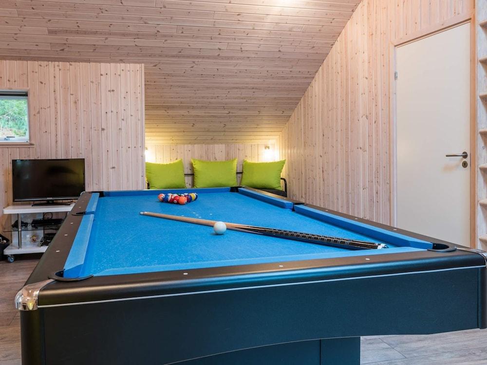 10 Person Holiday Home in Norre Nebel