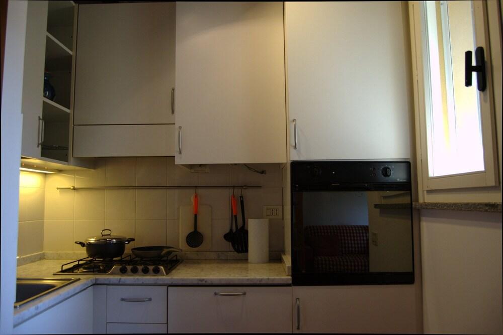 Golf Apartment With Shared Pool