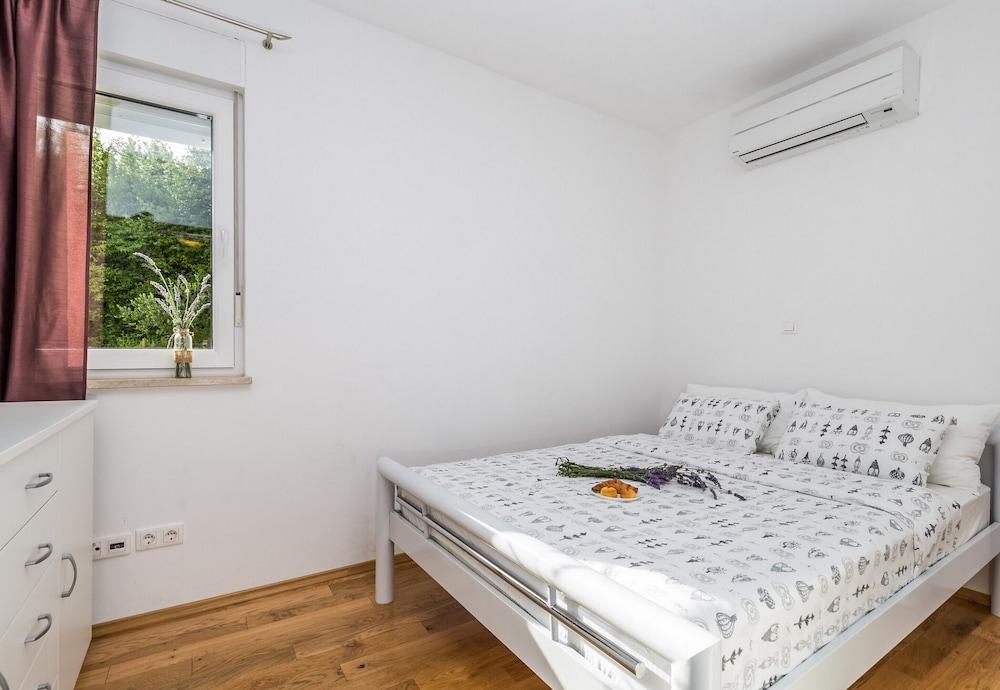 Pool & Whirlpool Villa Angeli