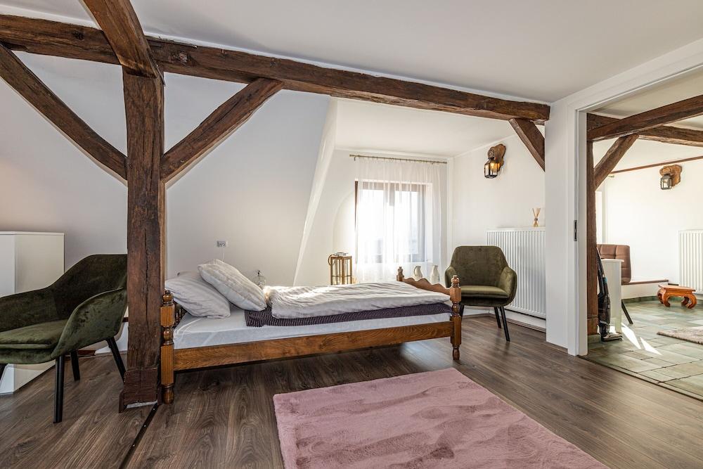 Romantic Pool Villa Angela With Sauna