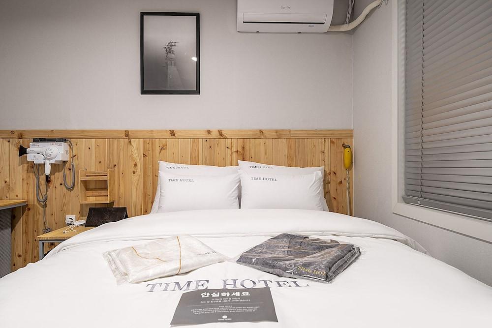 Cheongju Time Hotel