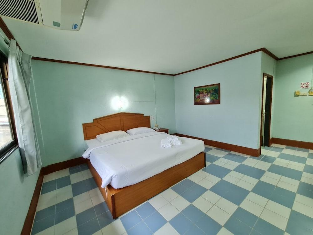 Phu Nga Hotel