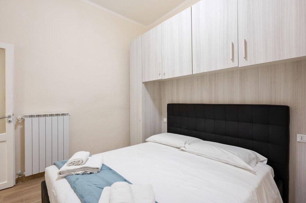 Piazza San Marco & University Cozy Flat