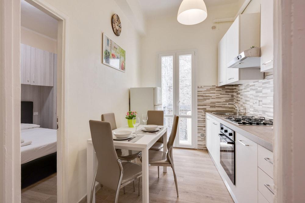 Piazza San Marco & University Cozy Flat