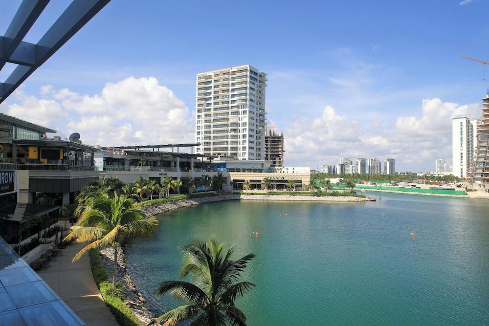 Residence Inn by Marriott Cancun Hotel Zone