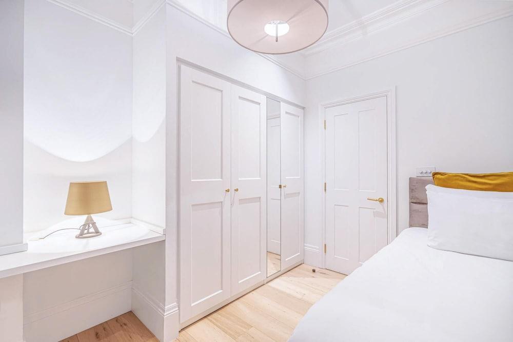 Royal Kensington - Standard 3 bed