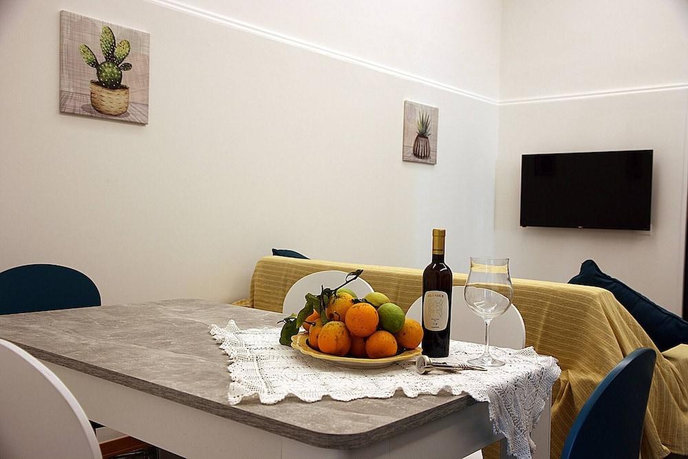 Palazzo Nicastro Guest House Blue