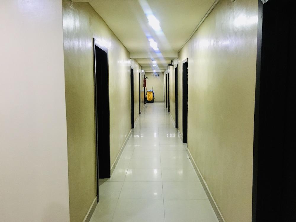 Demiral Hotel Surulere