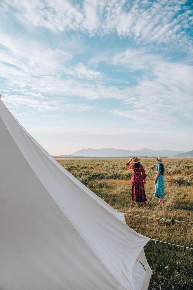 Wander Camp Yellowstone Island Park