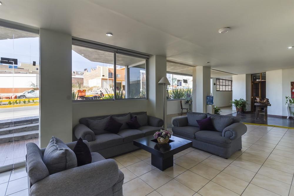 Capital O Plaza Galindo