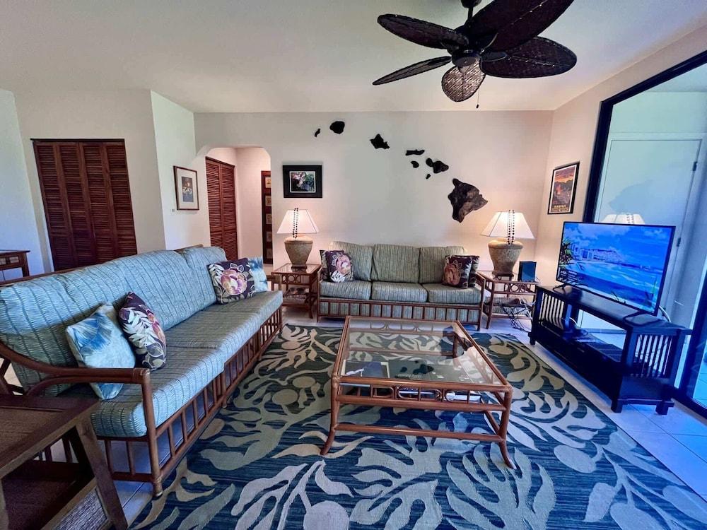 Kahaluu Bay Villas 4 Lanais w/ Ocean Views