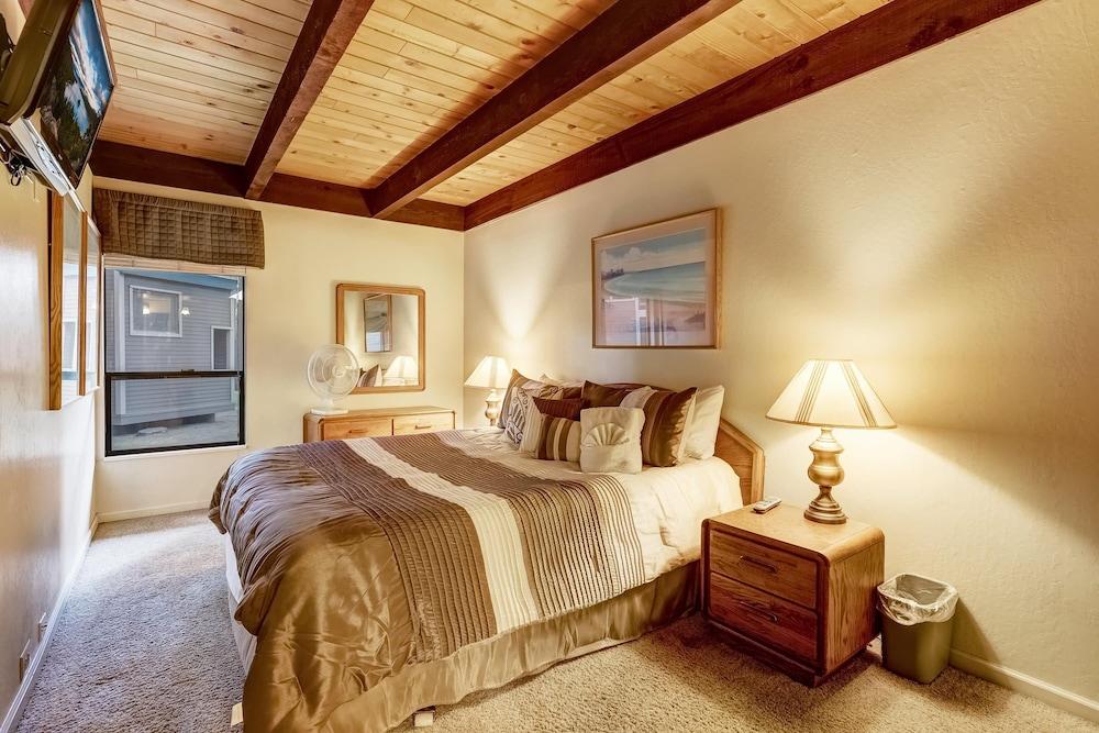 Lakeland Village #401