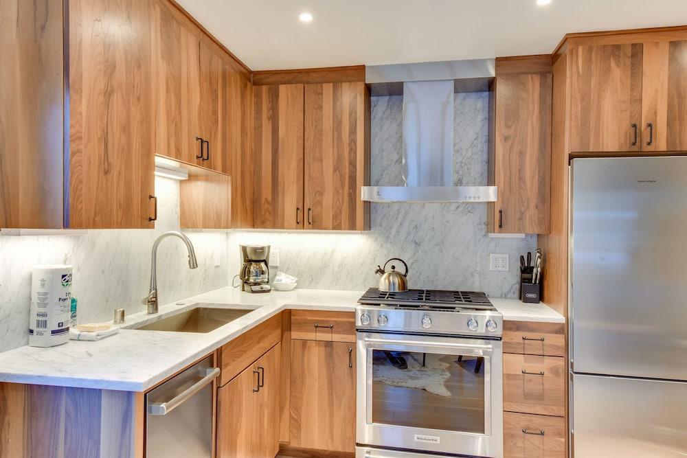 Tahoe Keys Contemporary