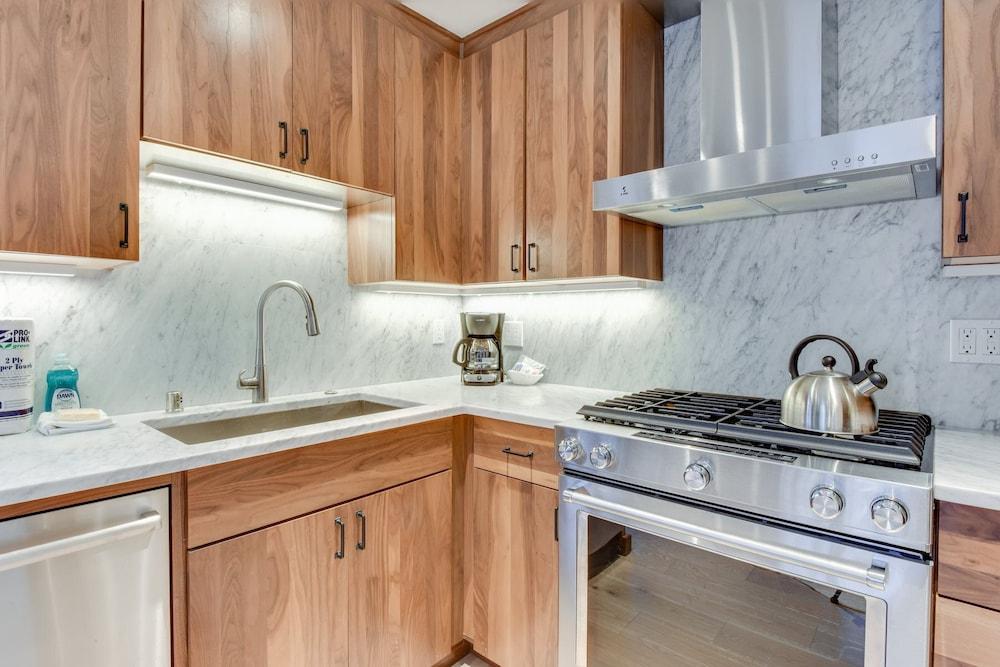 Tahoe Keys Contemporary