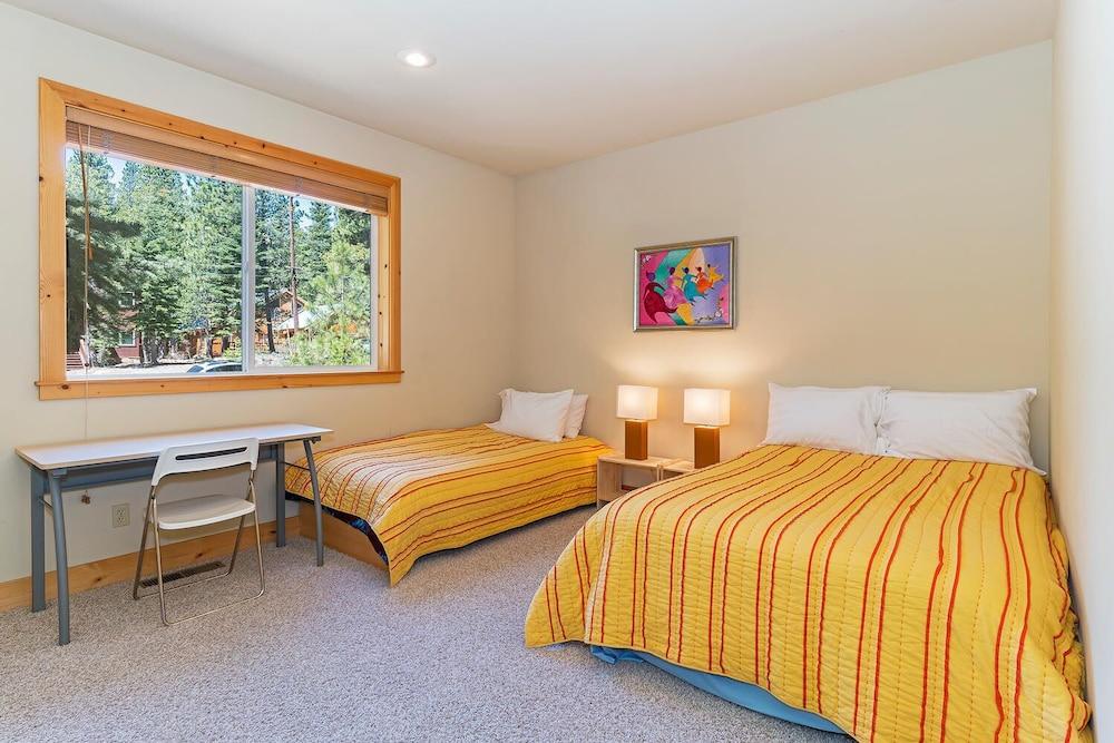 Cedar Chateau w/ Game Room & HOA Access!