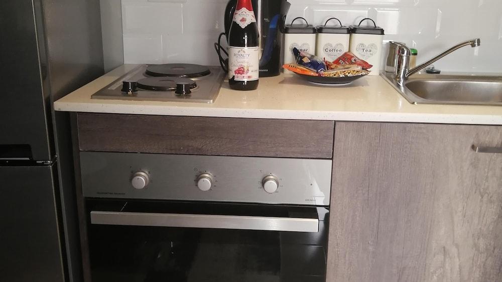 Room in B&B - Immaculate and Beautiful Chalet - Fully Equipped