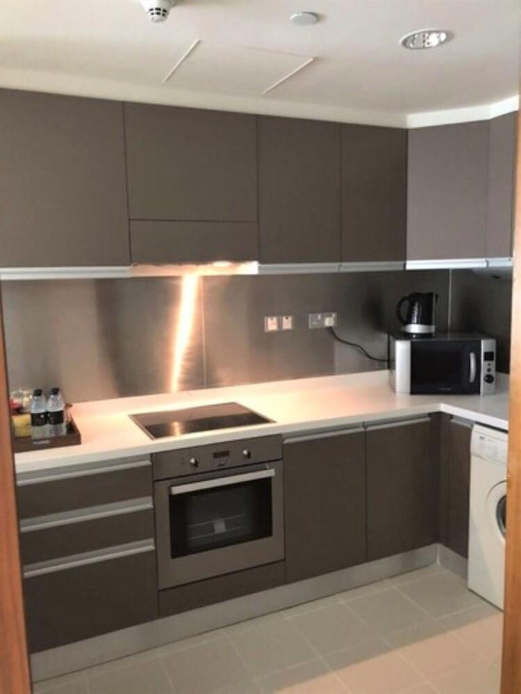 The address Dubai Mall Balcony & View 3bed