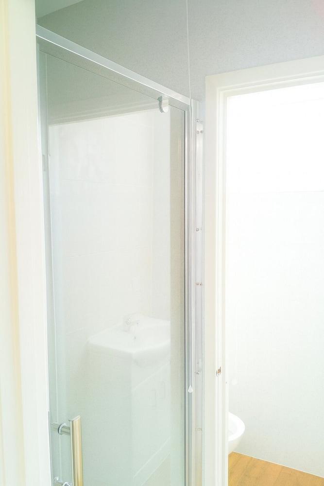 Apsley 4 Sleeps 2 With Free Wi-fi