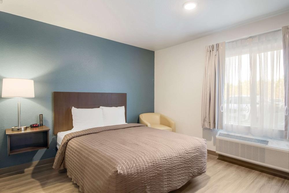 WoodSpring Suites Jacksonville Baymeadows