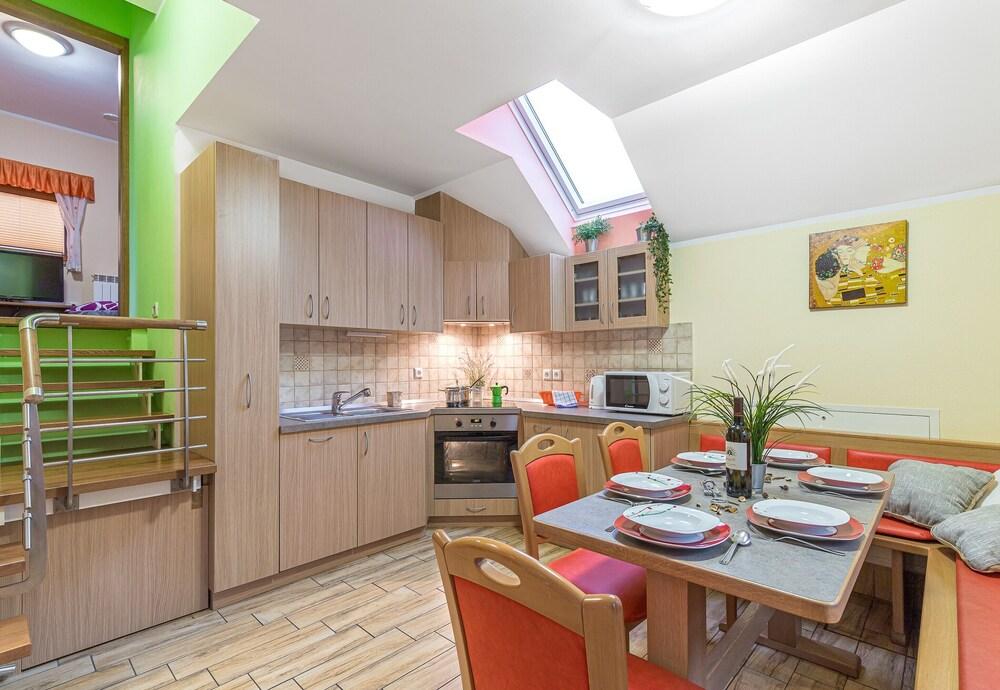 Countryside Hut 800m From Ski