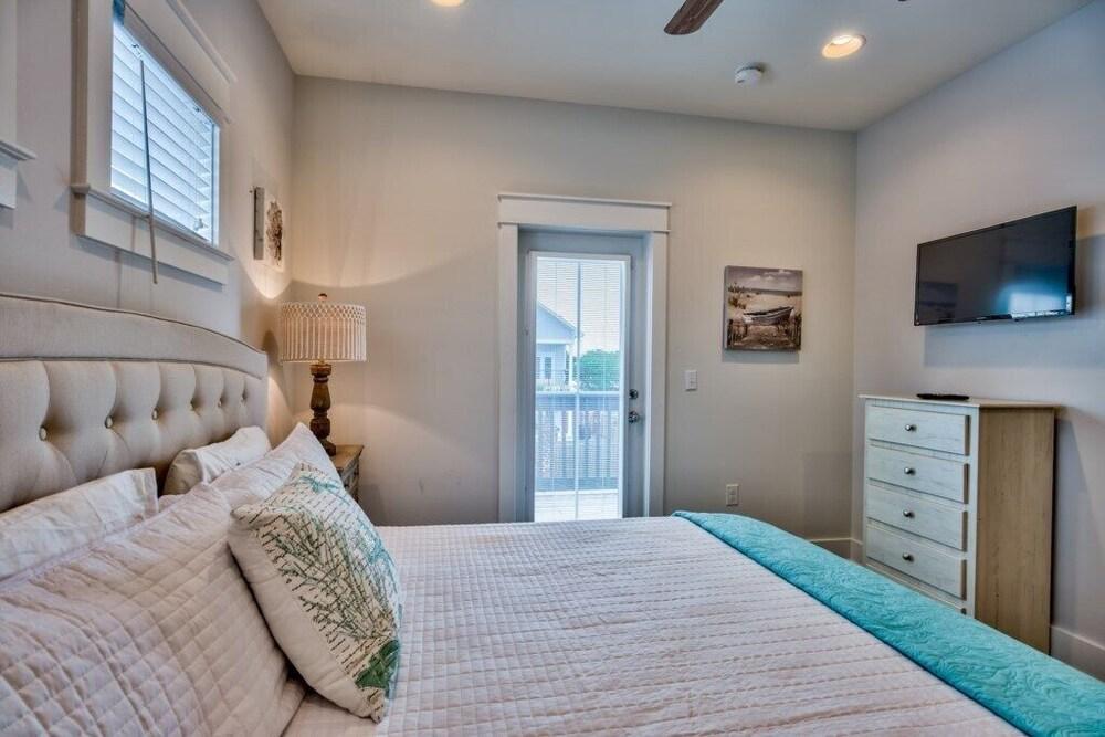 Crystal Gem Heated Pool Beach Chair Setup