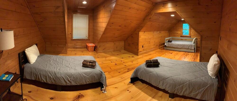 Black Bear River Lodge